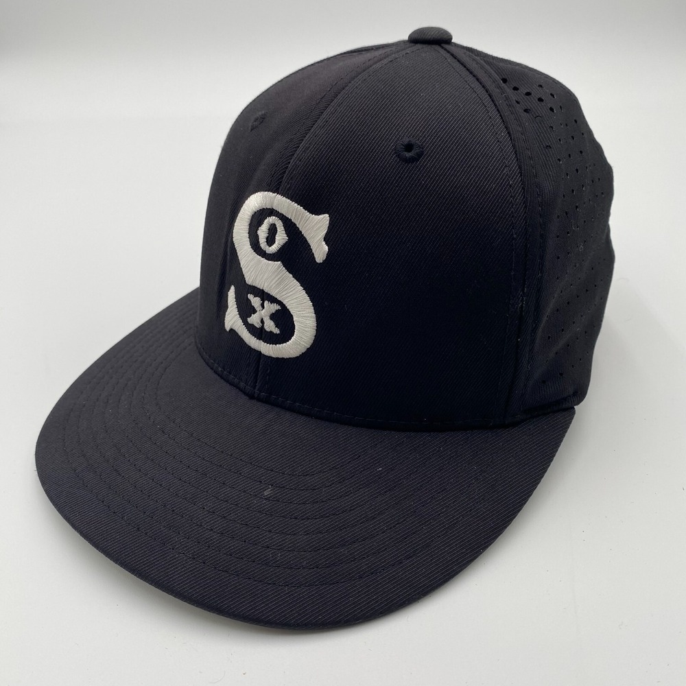 Capamerica Chicago White‎ Sox Hat Flex Fit Fitted Black Size XS